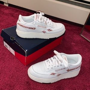 Reebok club c platform sneakers- gently worn